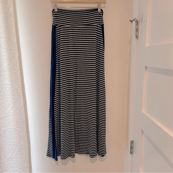 Bobeau Blue and Grey Striped Skirt - Picture 1 of 6